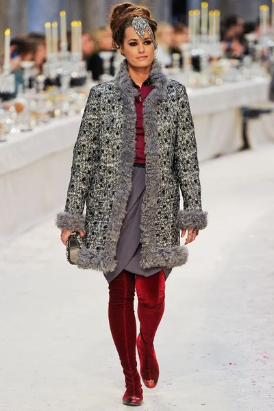Look 49